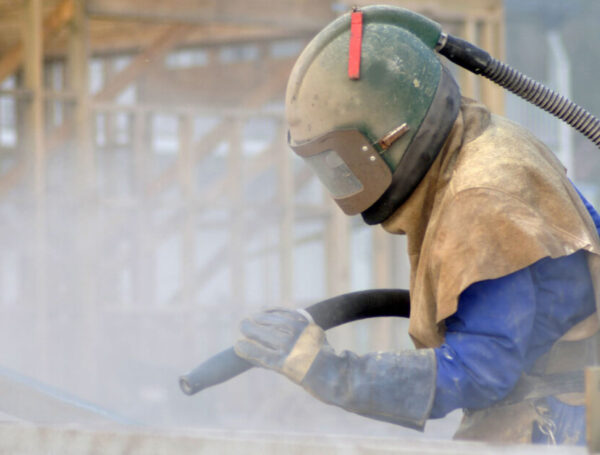 Useful Effects of Sandblasting in Industrial and Commercial Projects